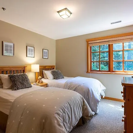 Apartment Modern Penthouse Avec Ski In/out. Iserre *