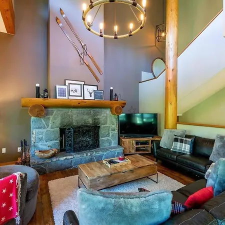Apartment Modern Penthouse Avec Ski In/out. Iserre Val-d'Isere